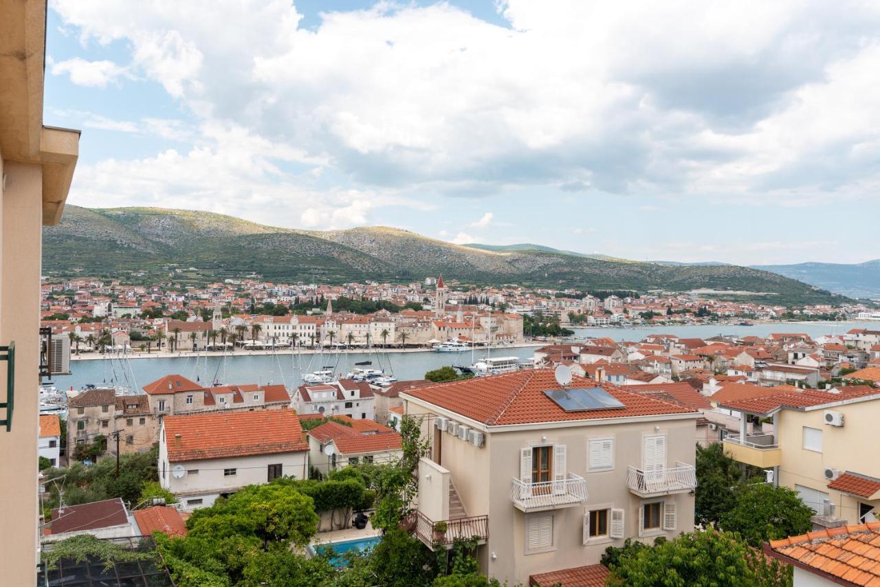 Апартаменты Apartman Dildo Трогир Экстерьер фото